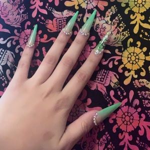 Meet your Posher, Trapbarbie